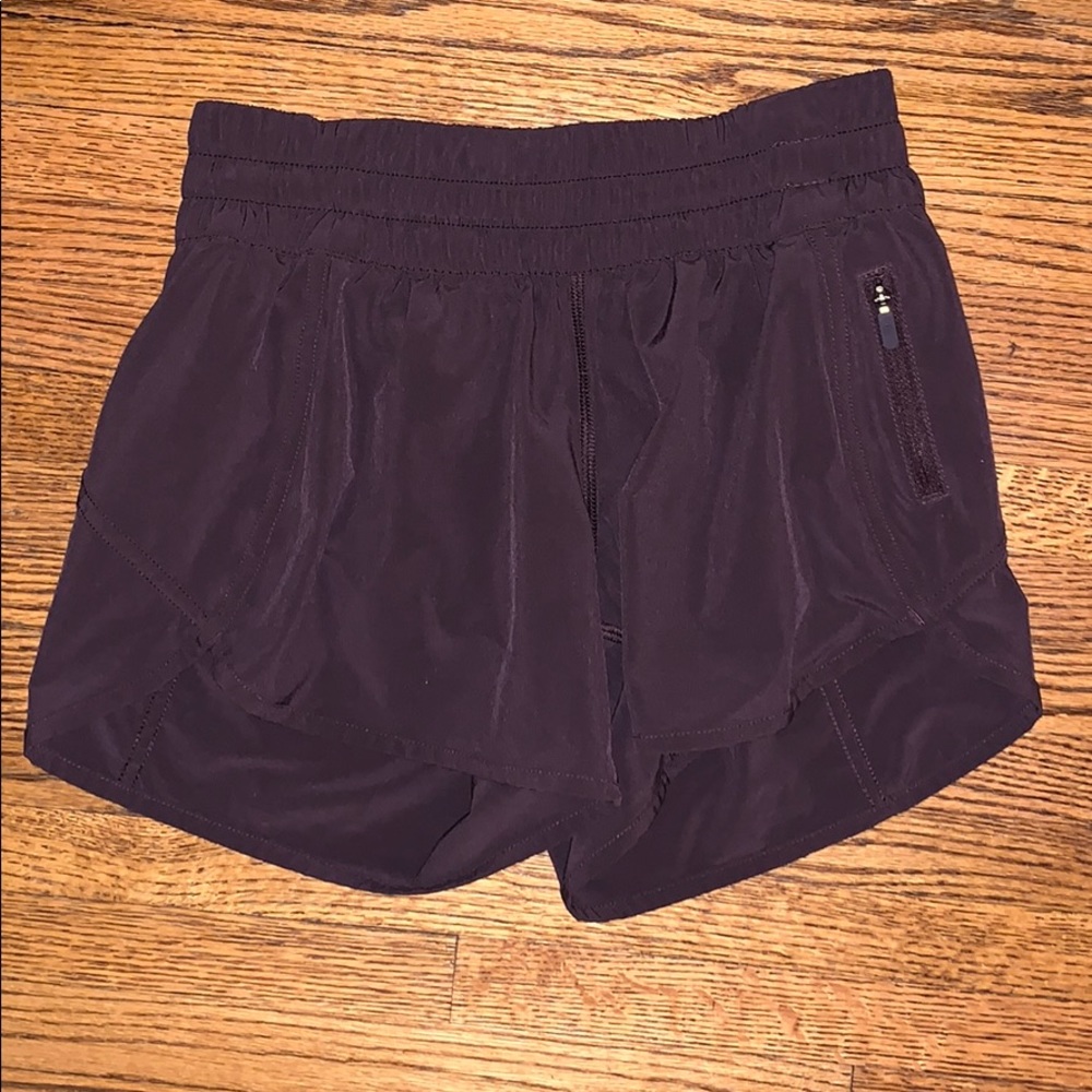 Lululemon tracker shorts